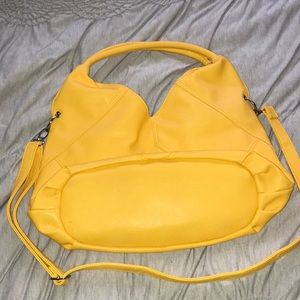 💛super cute yellow purse💛
